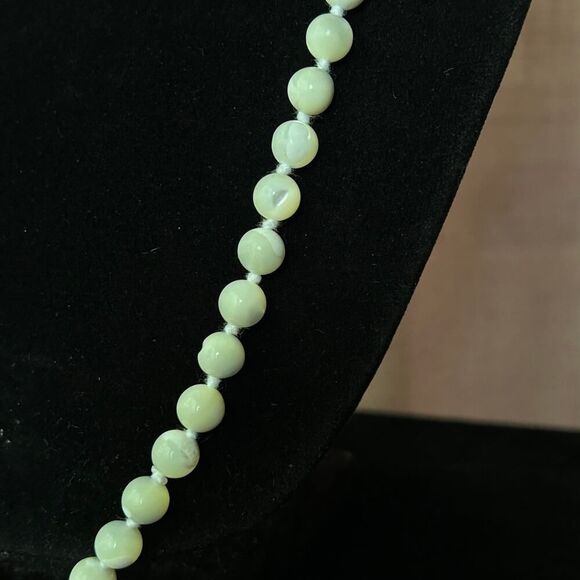 Hand Made White Mother of Pearl Cotton Knotted Beaded Necklace 32 inch - Picture 4 of 5